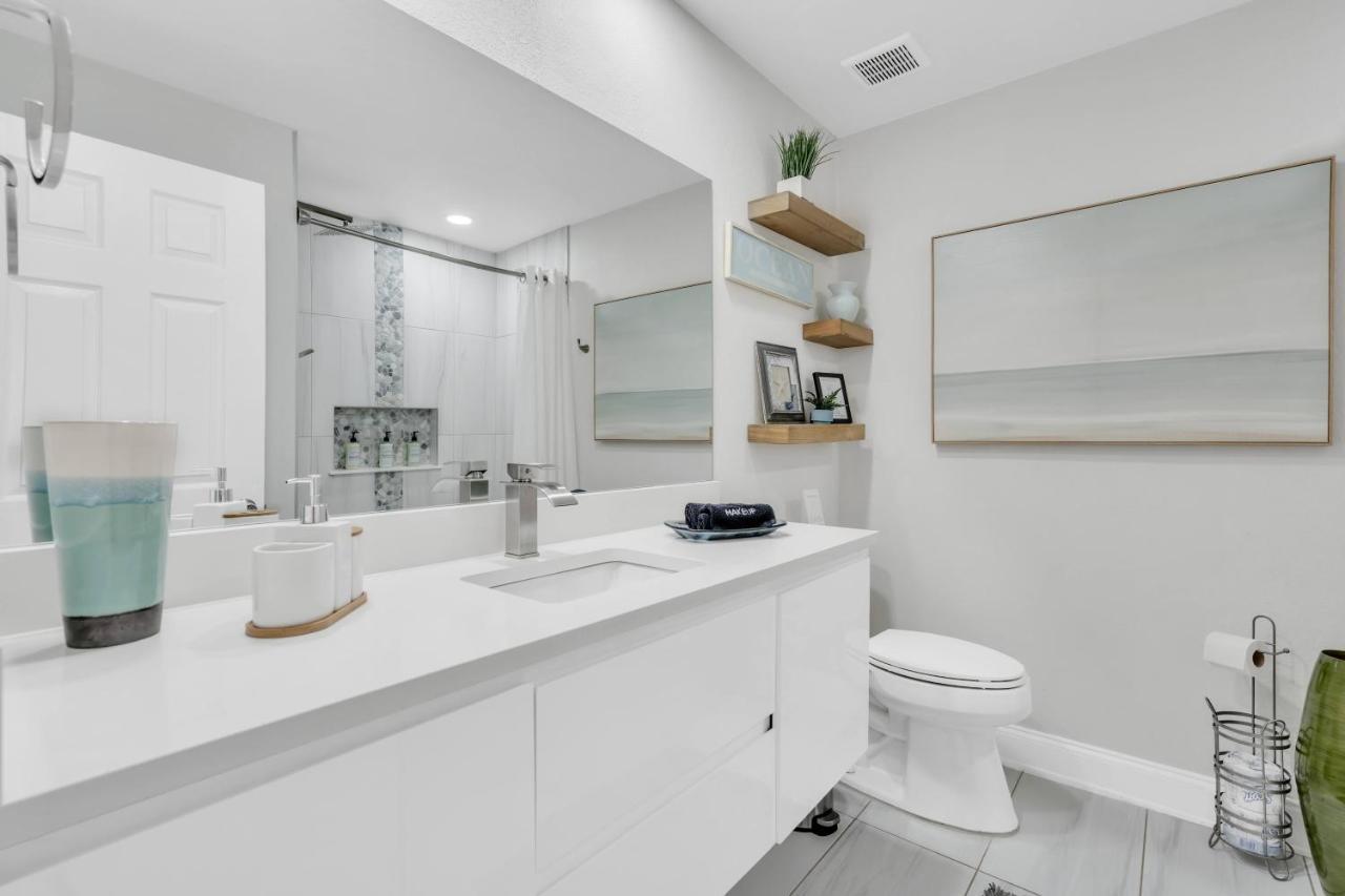 2Bed 1Bath Suite Minutes To Downtown, Beaches, Restaurants, Theaters And More 사라소타 외부 사진