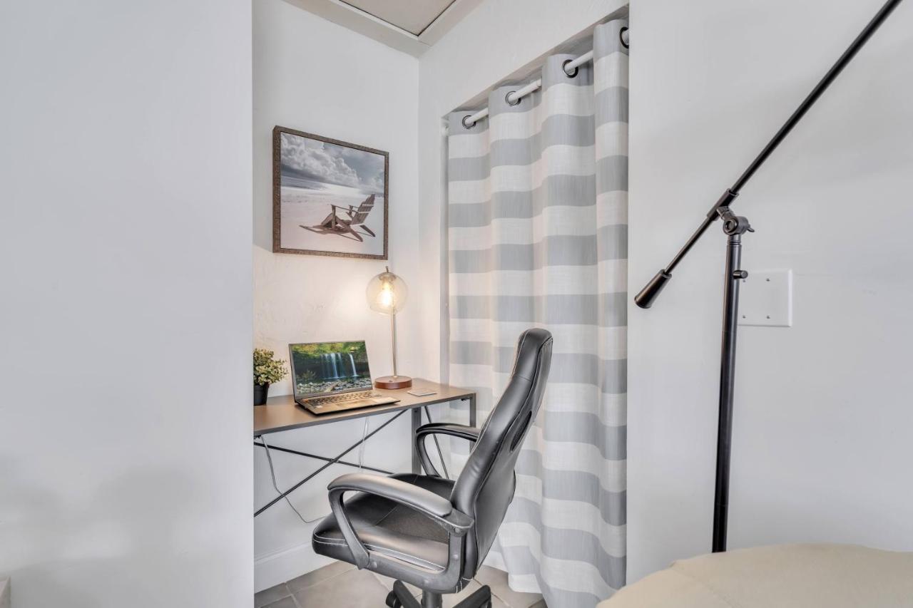 2Bed 1Bath Suite Minutes To Downtown, Beaches, Restaurants, Theaters And More 사라소타 외부 사진
